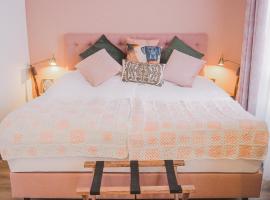 Tante ALMA's Mülheimer Hotel，位于鲁尔河畔米尔海姆的酒店