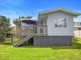 Mökki - Waihi Beach Holiday Home