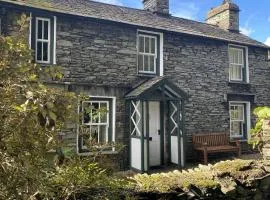 Dove Holme Cottage