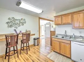 Cozy Cottage Studio Stunning Mountain Views!