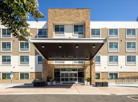 Holiday Inn Express & Suites - San Jose Silicon Valley by IHG，位于圣何塞的酒店