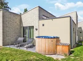 Nice Home In Lembruch-dmmer See With 3 Bedrooms, Wifi And Indoor Swimming Pool