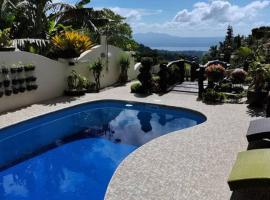 Avana Hills Tagaytay Villa，位于大雅台的乡村别墅
