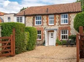 Lifeboat Cottage by Big Skies Cottages