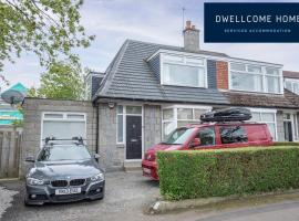 Dwellcome Home Ltd 5 Double Bedroom 2 and a half Bathroom Aberdeen House, Free Drive Parking, Garden, Fast WIFI, lovely quiet street, Ideal for long term contractor, corporate etc stays - see our site for assurance，位于阿伯丁的酒店