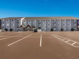 Sleep Inn & Suites Clarion, PA near I-80，位于克拉里恩的酒店