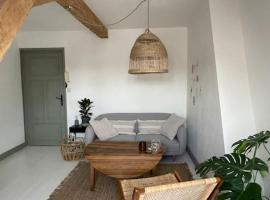 Appartement cosy et lumineux au cœur de Montreuil，位于蒙特勒伊的公寓