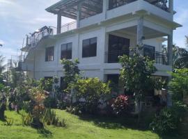 Taylors Country Home by Taylors Traveller's Inn- The Grande Second Floor，位于Catarman的酒店