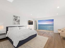 Malibu Beachfront Home with Rock Spa Ocean Views & Deck，位于马里布的酒店
