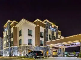 Comfort Inn & Suites Moore - Oklahoma City