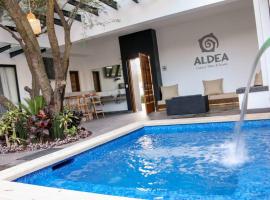 VILLA HUIZACHE ALBERCA PRIVADA+EXCLUSIVIDAD+LUJO，位于San Martín de las Pirámides的酒店