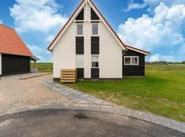 Modern holiday home near beach