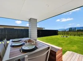 39Carmine Five Star 4-bedroom Holiday Home