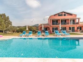 Eleni Luxury Villa，位于阿尔米罗斯海滩的酒店