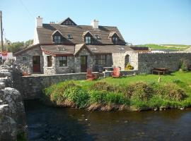 Aille River Tourist Hostel and Campsite Doolin，位于杜林的酒店