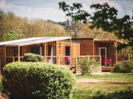 Le Village de Cottages - Le Pôle du Cheval et de l'Âne，位于Lignières的酒店