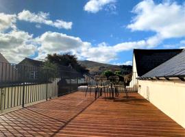 Pass the Keys Meldon View Period Dartmoor apartment with large roof terrace，位于牛顿阿伯特的公寓