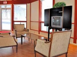 Econo Lodge The Springs，位于New Ashford的酒店