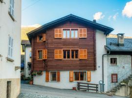 Chalet Nucleo 12 by Quokka 360 - bouldering temple in Chironico，位于Chironico的木屋