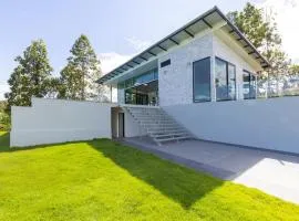 Stunning 3-Bed Villa in Chiang Mai