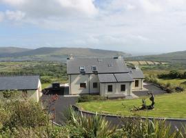 Stunning hideaway on the Wild Atlantic Way，位于Knocknaud的度假屋