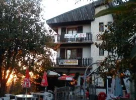 舍莫阿酒店