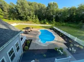 9 Bedroom Saratoga Home with Heated Pool, HotTub By Skiing, Track, Beach, Lake, SPAC, Golf, Town, And Lake George!