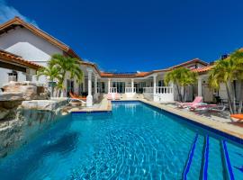 Boutique Hotel Swiss Paradise Aruba Villas and Suites，位于棕榈滩Tierra del Sol Golf Course附近的酒店