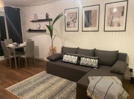 Cosy 2 Bedroom House，位于邓斯特布尔的自助式住宿