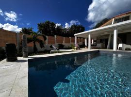 Villa Emilie bord de plage avec piscine，位于勒迪亚芒的酒店