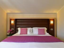 Hotel Rosignano，位于罗西尼亚诺－索尔瓦伊的酒店