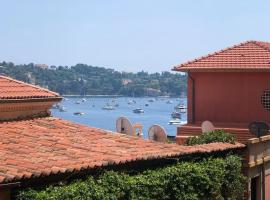 Villefranche sur mer, bel appartement, vue mer，位于滨海自由城的酒店