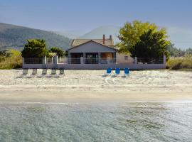 Unique Thasos Beach Villa，位于普里诺斯的别墅