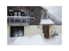 Gîte nature, 15 km de Gérardmer, randonnée, ski, jardin, terrasse, BBQ, équipements bébé inclus - FR-1-589-64，位于Champdray的酒店