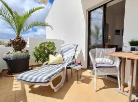 Sunny Apart W Balcony in Algarve by LovelyStay