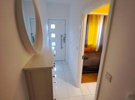 Lovely and Modern Groundfloor 1 Single Bedroom Condo with Netflix, Tea/Coffee/Biscuits，位于布里斯托的酒店