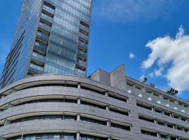 JBHotels Apartament Premium Hanza Tower，位于什切青的酒店