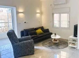 A cozy 2bdrm home in Wadi-Nisnas Haifa