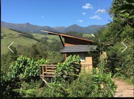 Villa Gatto Chalés - Visconde de Maua，位于博凯纳-迪米纳斯的酒店