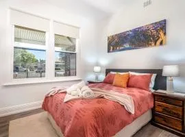 One Bedroom Apartment on Summer/ No.2 near CBD