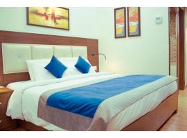 Hotel JB Skyhilton Inn, Alambagh，位于Charbagh的酒店