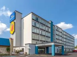 Baymont by Wyndham Laredo
