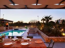 Villa Amaranthus- Private Pool- Jacuzzi- mini Golf