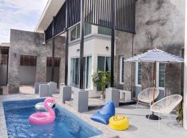 Nadda Pool Villa Ranong，位于Ban Bang Rin (1)的度假屋