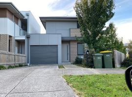 3Beds-Whole House-Ramez Street-MERNDA，位于Mernda的酒店
