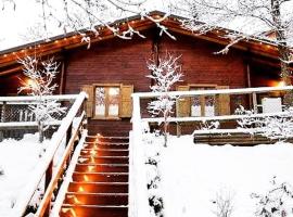 Glamping Villaggio Parco Dei Castagni 4 stelle，位于蒙泰克雷托的酒店