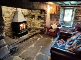 Y Cwtch - Panoramic mountain views within Snowdonia's National Park
