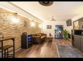 Appart hôtel le 8 Spa&Jacuzzi - parking gratuit -