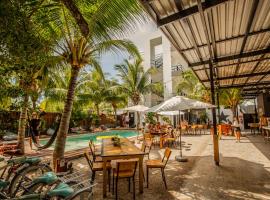 Che Holbox Hostel & Bar Adults Only，位于奥尔沃克斯岛的酒店