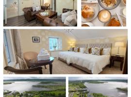 The Old Schoolhouse of Warren Lodge Boutique Cottages，位于DromodThe Cavan and Leitrim Railway附近的酒店